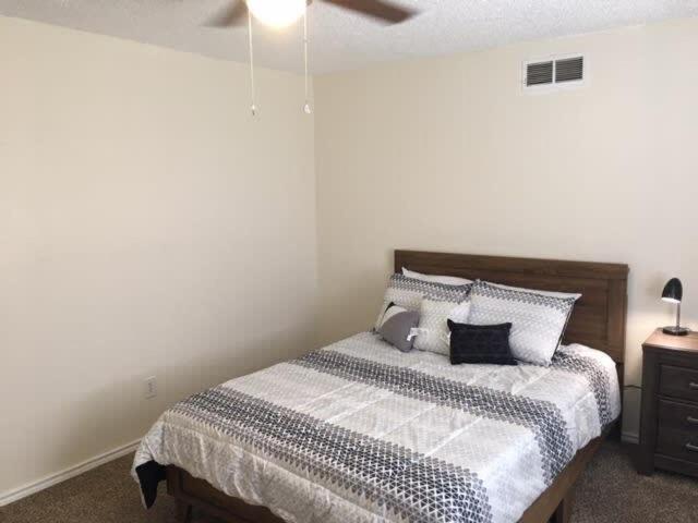 Quiet Townhouse Close To Fort Sill! Lawton Exterior foto