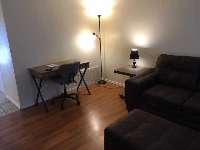 Quiet Townhouse Close To Fort Sill! Lawton Exterior foto